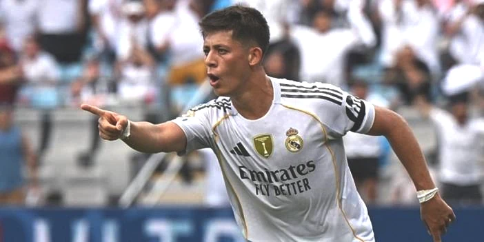 Real Madrid'in yeni pusulası Arda Güler: İspanyol basını milli yıldıza övgüler yağdırıyor