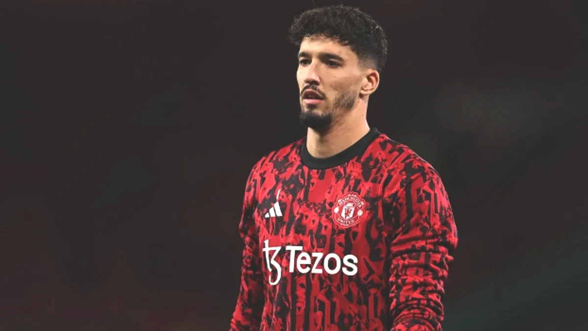 altay-bayindir-manchester-united-formasiyla-ilk-macina-cikiyor-mac-hangi-kanalda-jpg.webp