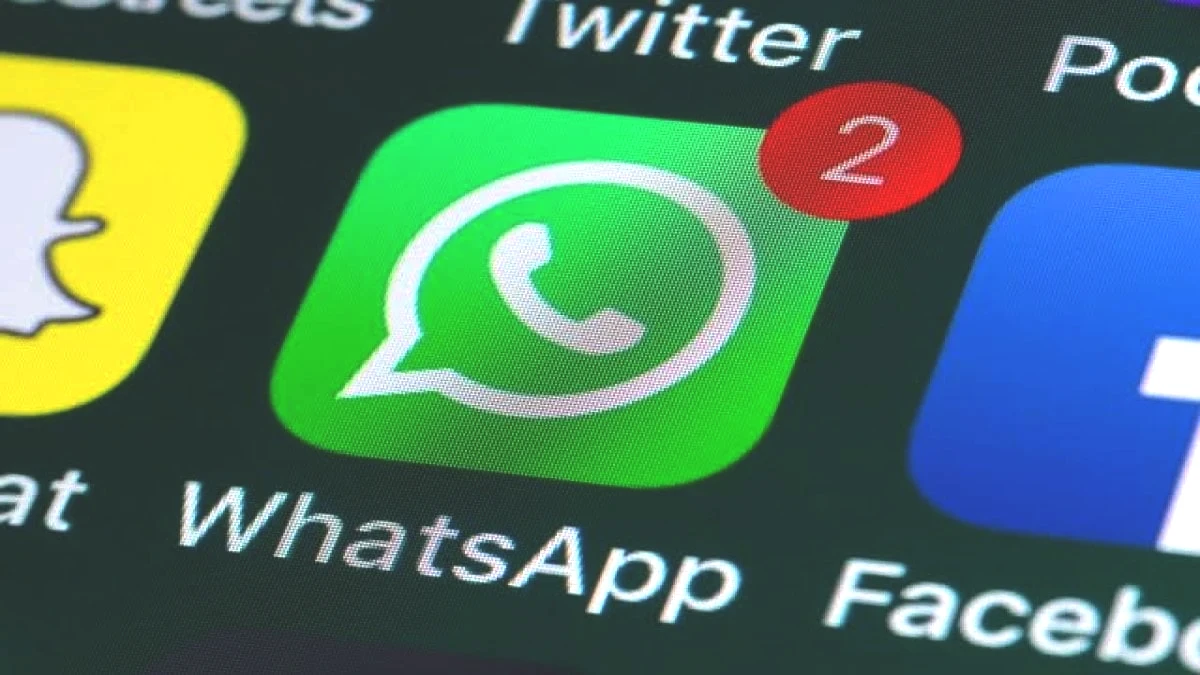 Geçmiş olsun, bir yasak da WhatsApp'a geldi! Instagram açıldı ama…